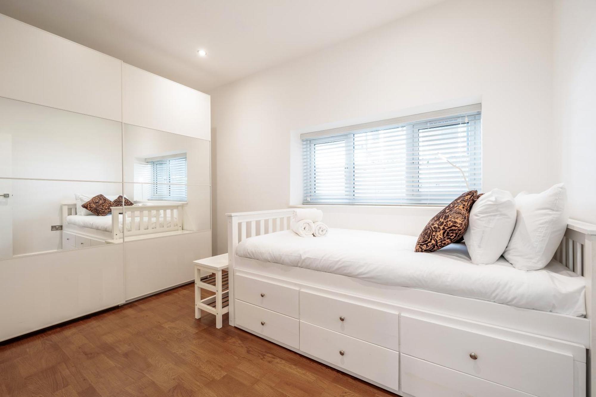 Maida Vale Gem By Little Venice With Stunning Garden Appartamento Londra